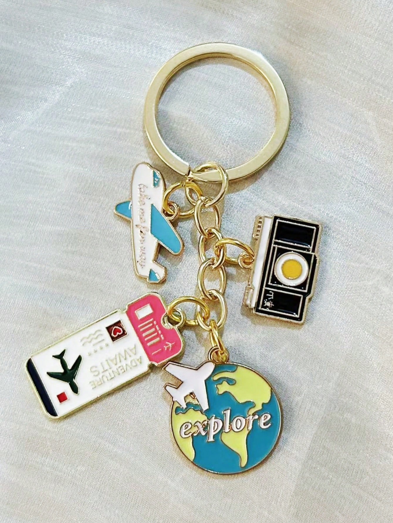 Travel Related Accessories - 1pc New Enamel Airplane Globe Keychain,