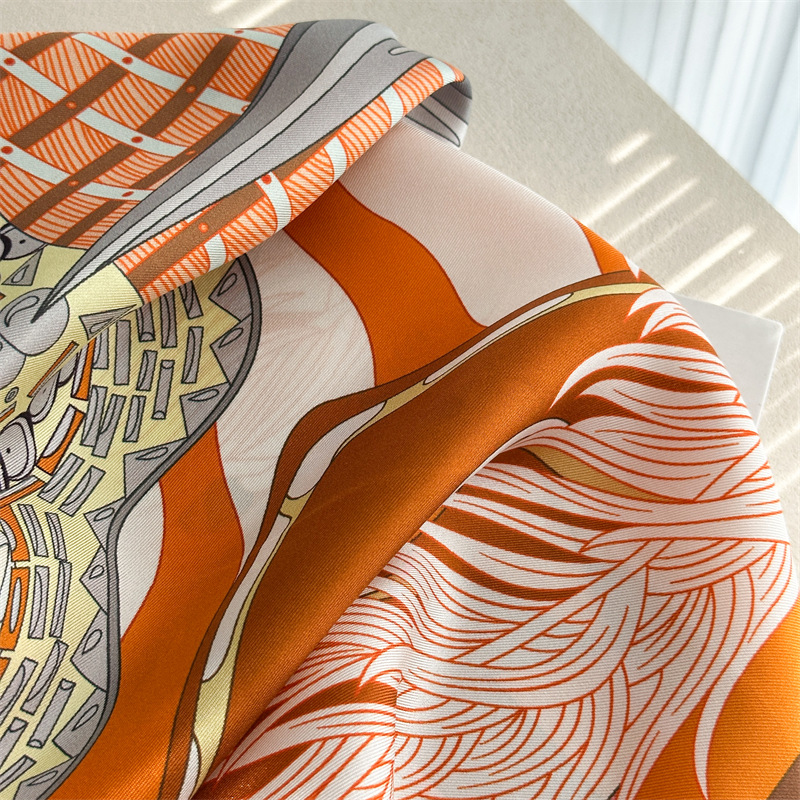 Designer Silk Scarf Women Spri - Travel Accessories Gifts recension och pris