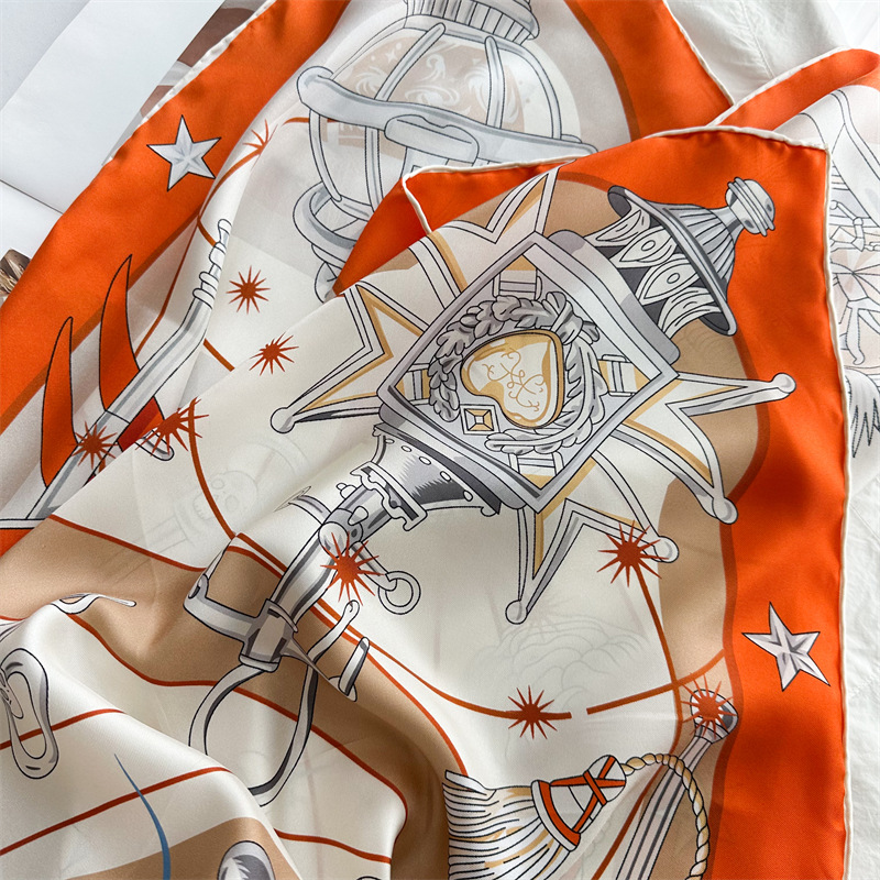 Luxury Brand Scarf Large Silk  - Travel Accessories Gifts recension och pris