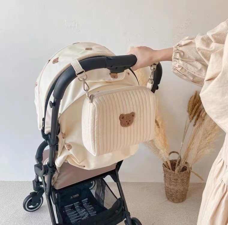 Embroidered Mommy Bag Handbag  - Travel Accessories With Baby recension och pris