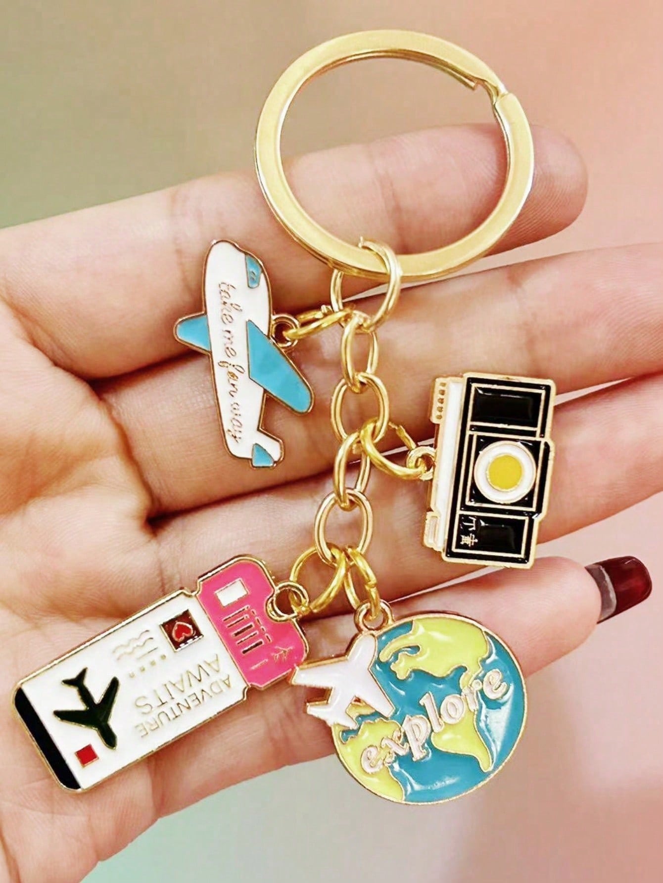 1pc New Enamel Airplane Globe  - Travel Related Accessories recension och pris